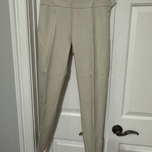 Woman's Pants Landsend Size 4